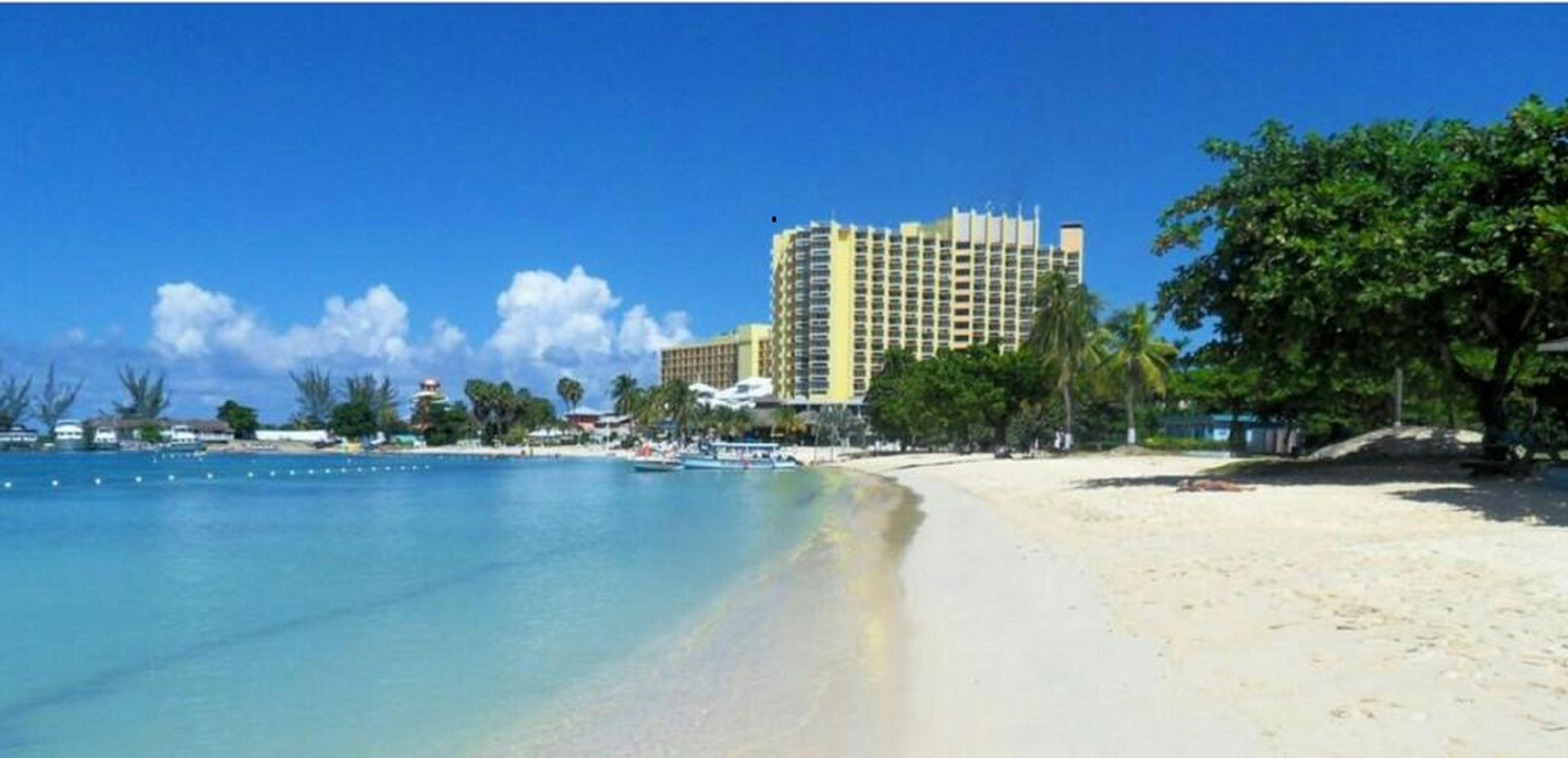 Fisherman'S Point Beach-Front Condomania Очо-Риос Экстерьер фото