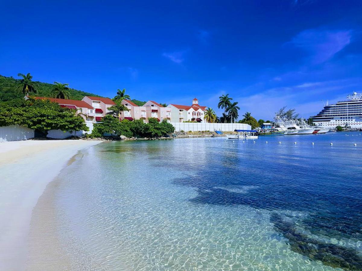 Fisherman'S Point Beach-Front Condomania Очо-Риос Экстерьер фото